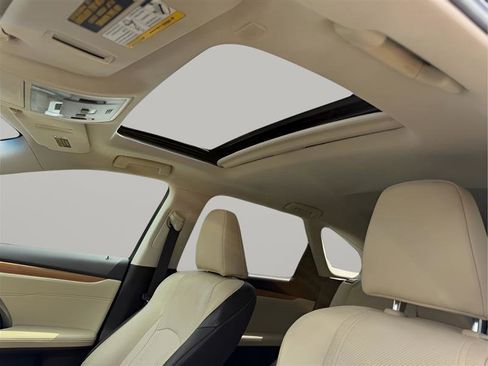 Used 2018 Lexus RX 350L FWD w/ Premium Package image 28