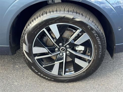 Certified 2026 Volvo XC60 B5 Plus w/ Climate Package image 6