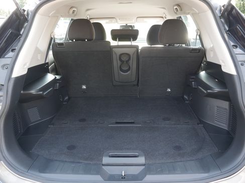 Used 2015 Nissan Rogue S AWD/4WD image 18
