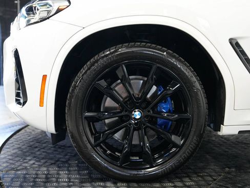 Used 2024 BMW X4 M40i AWD/4WD image 9