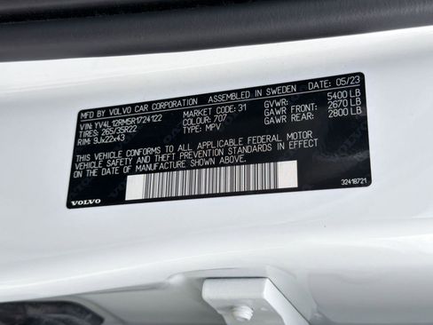 Used 2024 Volvo XC60 B5 Ultimate w/ Protection Package Premier AWD/4WD image 18