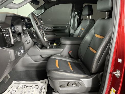 Used 2025 GMC Sierra 1500 AT4 w/ AT4 Premium Package image 19