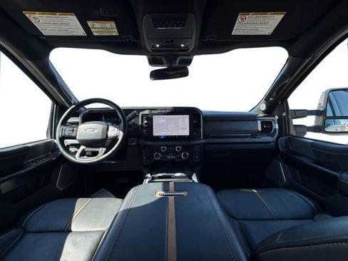 Used 2023 Ford F350 Platinum w/ FX4 Off-Road Package image 21