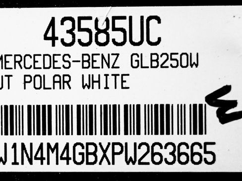 Certified 2023 Mercedes-Benz GLB 250 250 image 28