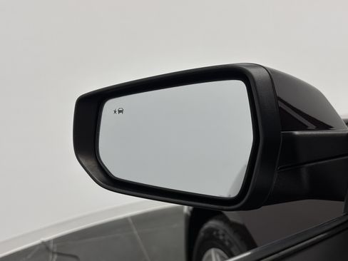 Used 2020 Chevrolet Malibu LT FWD image 12