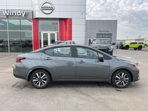 Used 2025 Nissan Versa SV w/ Trunk Package FWD image 8