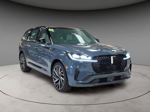 New 2026 Lincoln Aviator Black Label AWD/4WD image 14