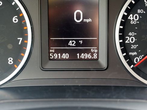 Used 2018 Volkswagen Tiguan Limited w/ Premium Package image 43