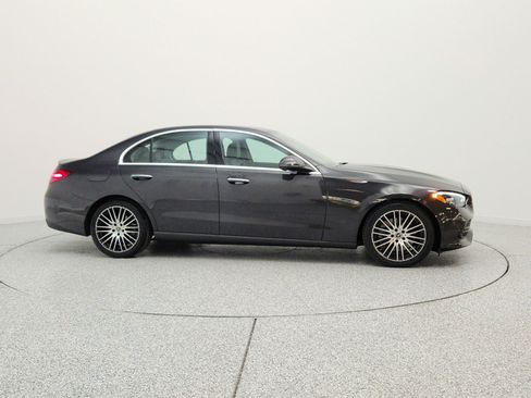 Used 2023 Mercedes-Benz C 300 Sedan image 4