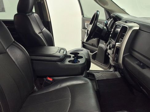 Used 2018 RAM 2500 Laramie image 36