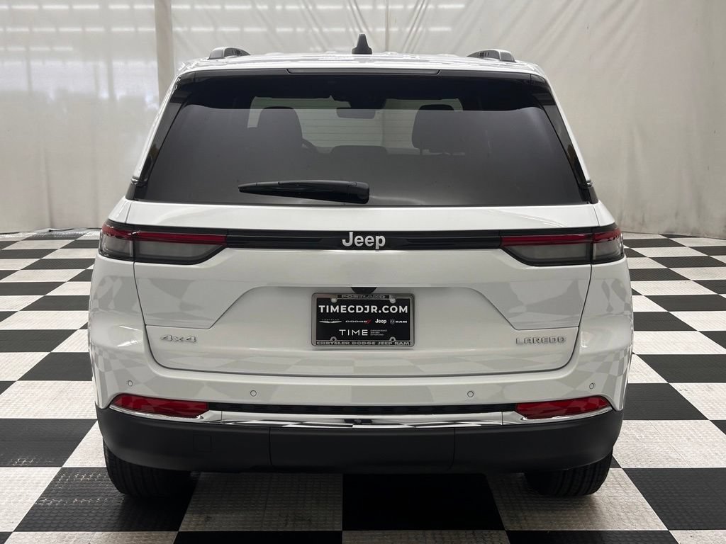 New 2027 Jeep Grand Cherokee Laredo X AWD/4WD image 6