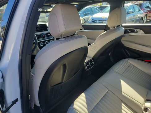 Used 2023 Genesis G70 2.0T w/ Sport Prestige Package image 12