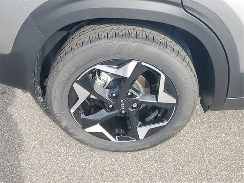 New 2026 Kia Seltos EX image 38