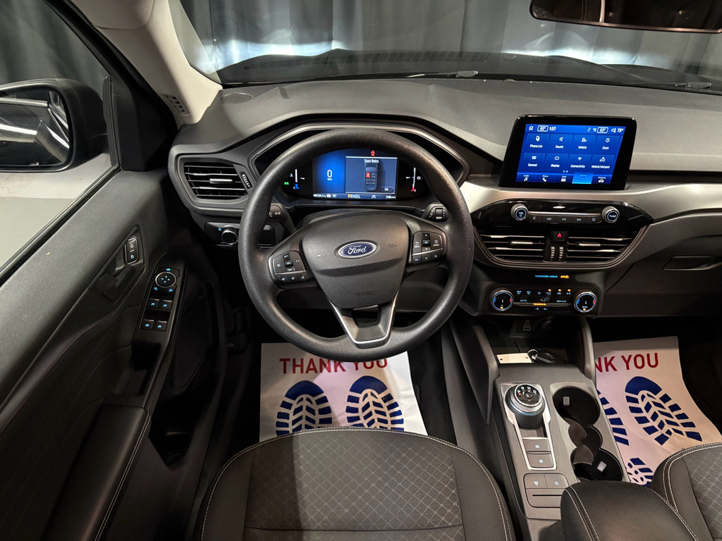 Used 2025 Ford Escape Active AWD/4WD image 9