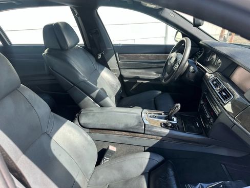 Used 2012 BMW 750Li RWD image 18