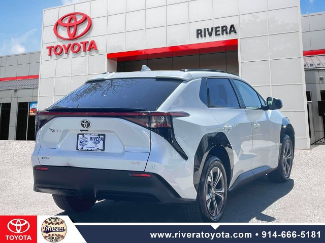 Used 2024 Toyota bZ4X AWD w/ Weather Package image 6