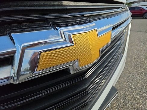 Used 2023 Chevrolet Equinox LT AWD/4WD image 33