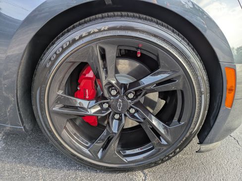 Certified 2023 Chevrolet Camaro LT w/ RS Package image 12