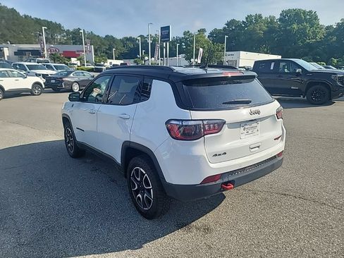 Used 2024 Jeep Compass Trailhawk AWD/4WD image 5