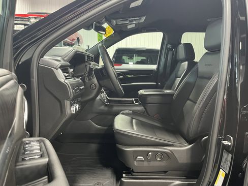 Certified 2024 GMC Yukon XL Denali w/ Max Trailering Package AWD/4WD image 12