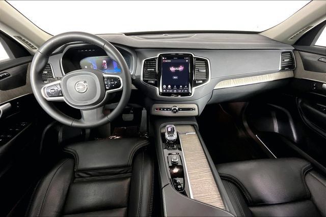 Used 2024 Volvo XC90 B6 Ultimate AWD/4WD image 16
