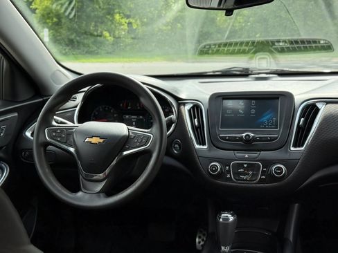 Used 2016 Chevrolet Malibu LT FWD image 46