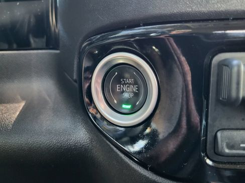 Used 2025 Chevrolet Silverado 2500 LT AWD/4WD image 17