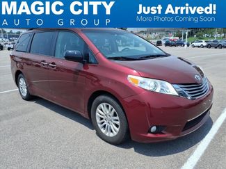 Used 2017 Toyota Sienna XLE Premium FWD video 1
