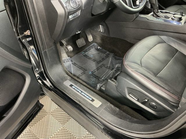 Used 2018 Ford Explorer Sport AWD/4WD image 15