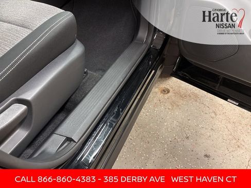 Certified 2023 Nissan Rogue SV image 35