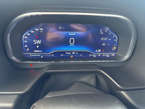 Used 2023 Chevrolet Tahoe Z71 w/ Off-Road Capability Package image 27