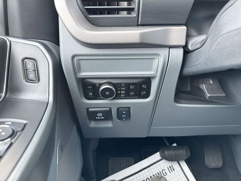 New 2025 Ford F150 XLT w/ Equipment Group 303A High image 18