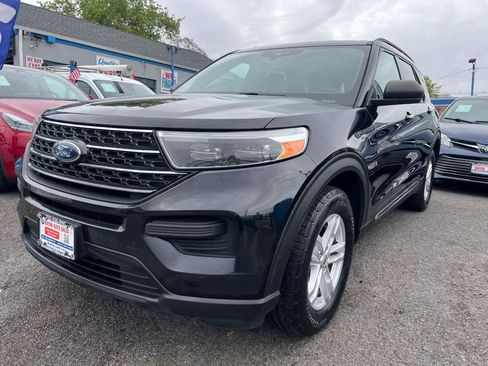 Used 2020 Ford Explorer XLT AWD/4WD image 5