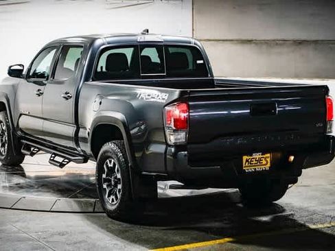 Certified 2021 Toyota Tacoma TRD Off-Road image 7