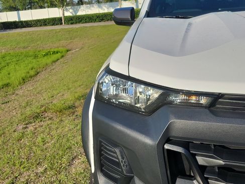 Used 2025 Chevrolet Colorado Trail Boss image 6