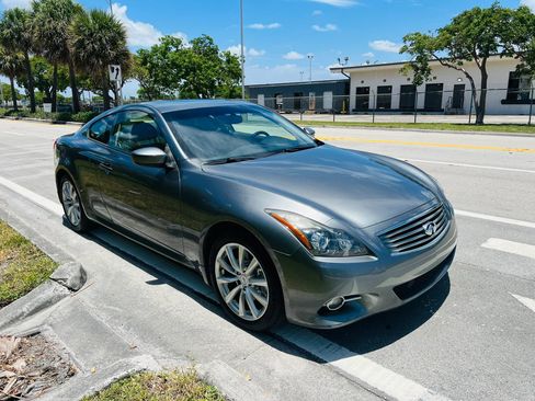 Used 2013 INFINITI G37 x Coupe w/ Premium Pkg AWD/4WD image 7