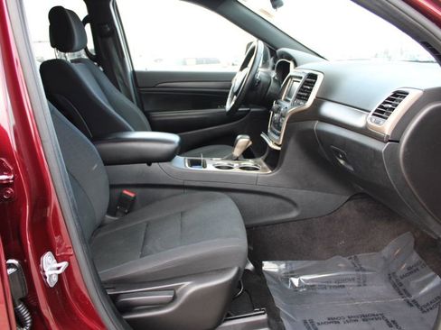 Used 2016 Jeep Grand Cherokee Laredo image 20