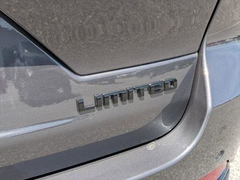 Certified 2024 Jeep Grand Cherokee Limited w/ Black Appearance Package image 23