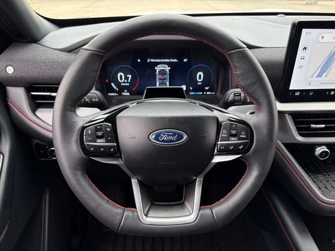 Certified 2025 Ford Explorer ST-Line w/ Premium Package RWD image 23