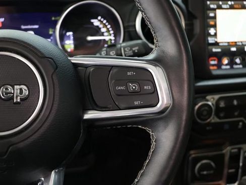 Used 2023 Jeep Wrangler Unlimited Sahara w/ Cold Weather Group AWD/4WD image 24