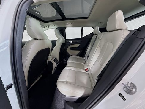 New 2026 Volvo XC40 B5 Plus w/ Protection Package Premier image 25