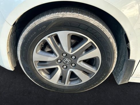 Used 2014 Honda Odyssey Touring Elite image 10