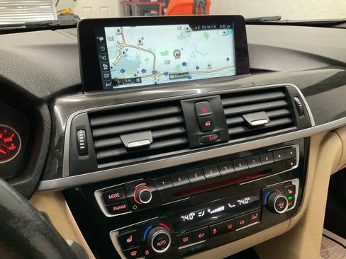 Used 2017 BMW 330i xDrive 330i xDrive Sedan 4D image 18