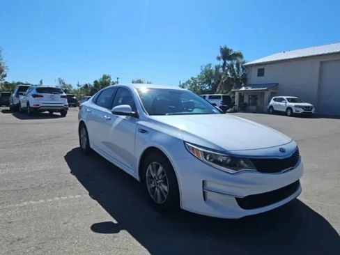 Used 2016 Kia Optima LX w/ LX Convenience Package image 4