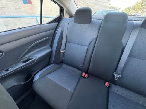 Used 2025 Nissan Versa SV image 38