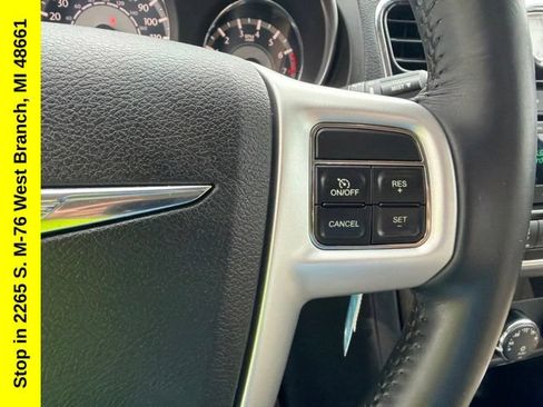 Used 2013 Chrysler 200 Touring FWD image 21