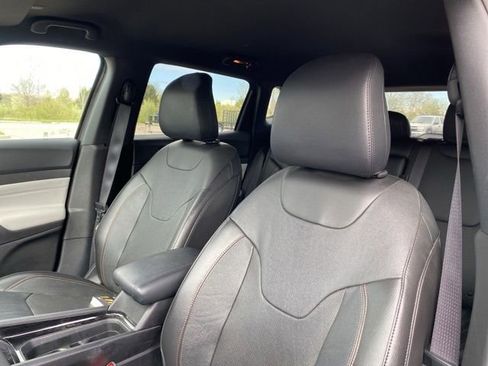 Used 2023 Jeep Compass Limited AWD/4WD image 14