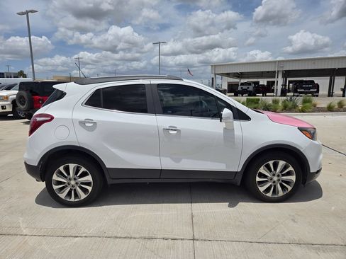 Used 2018 Buick Encore Preferred FWD image 3