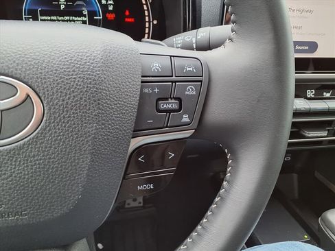 Certified 2025 Toyota Camry SE image 24