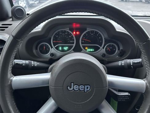 Used 2008 Jeep Wrangler Unlimited Sahara image 19